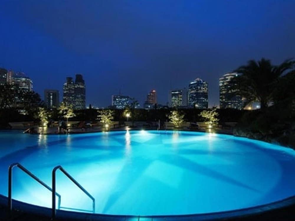 Batavia Hotel & Serviced Apartments Jakarta Eksteriør billede