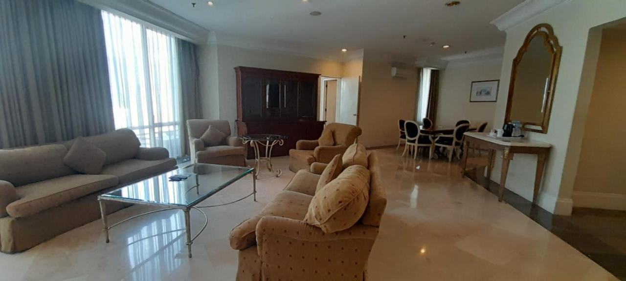 Batavia Hotel & Serviced Apartments Jakarta Eksteriør billede