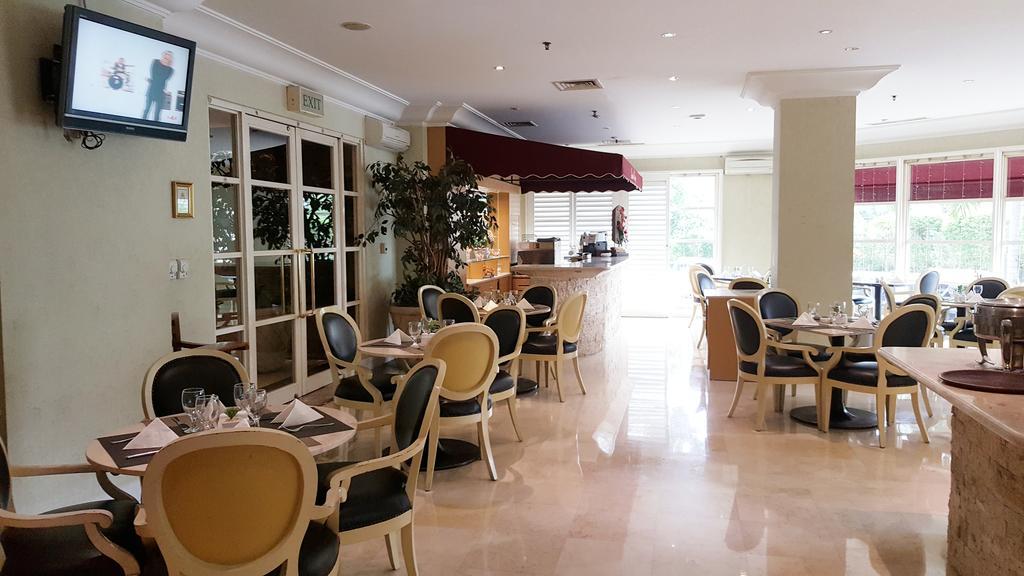 Batavia Hotel & Serviced Apartments Jakarta Eksteriør billede