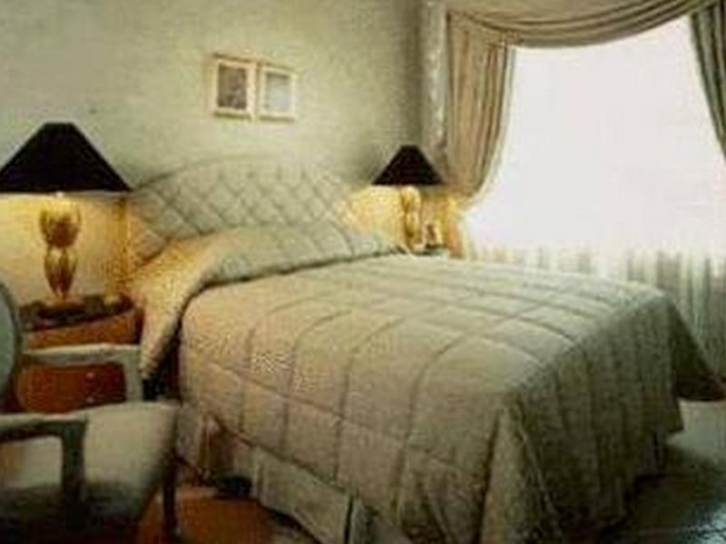 Batavia Hotel & Serviced Apartments Jakarta Eksteriør billede
