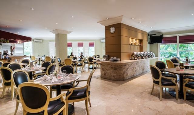 Batavia Hotel & Serviced Apartments Jakarta Eksteriør billede